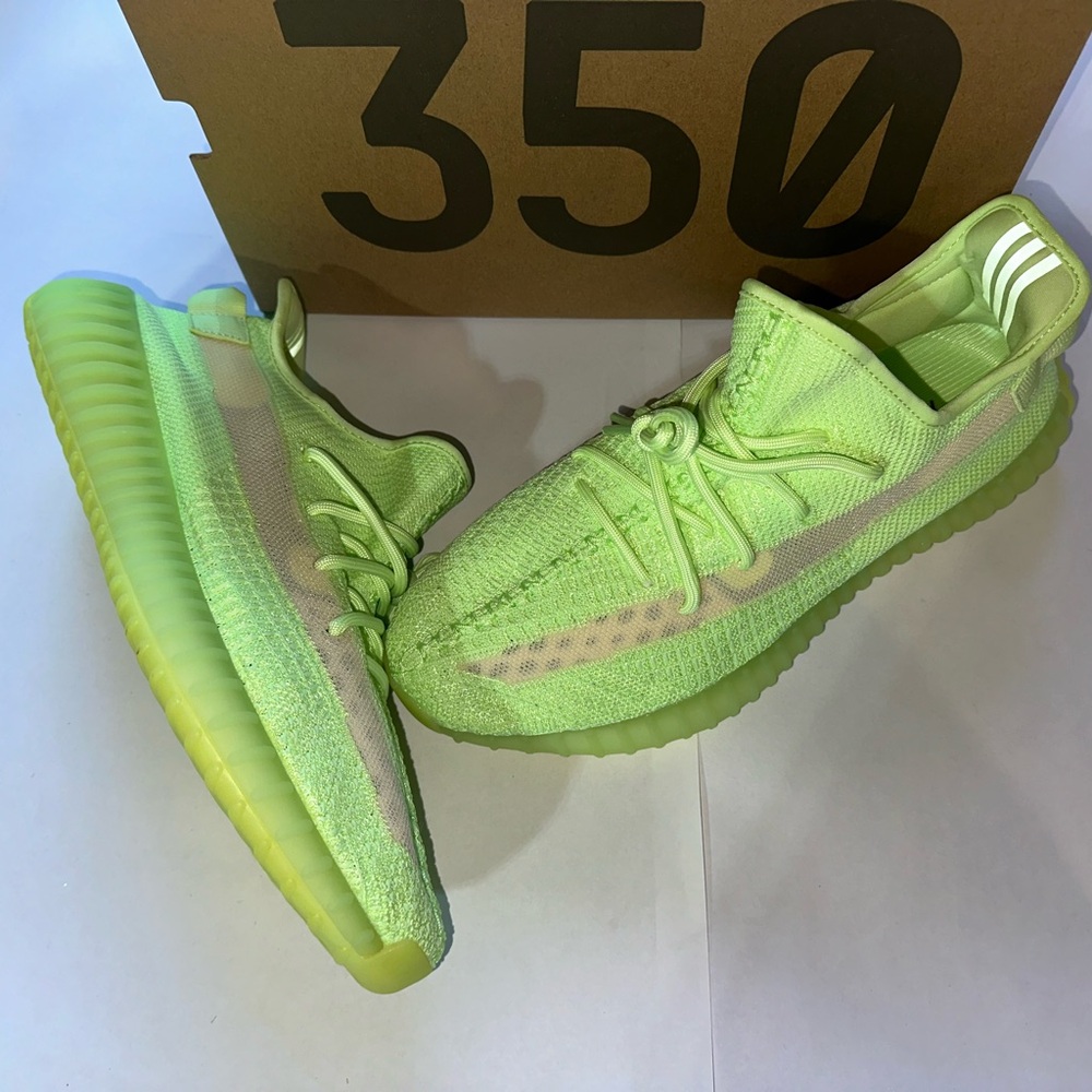 Adidas Yeezy Boost 350 V2 Glow in Dark Neon Green NEW - Picture 5 of 9